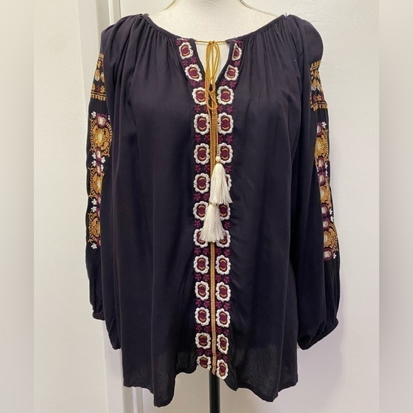 World Market Embroidery Peasant Blouse Sz S/M - Picture 1 of 6